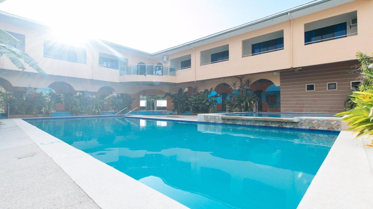 RedDoorz Plus near Municipality of Luisiana Laguna Exterior foto